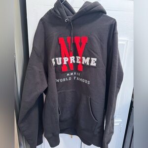 Supreme hoodie